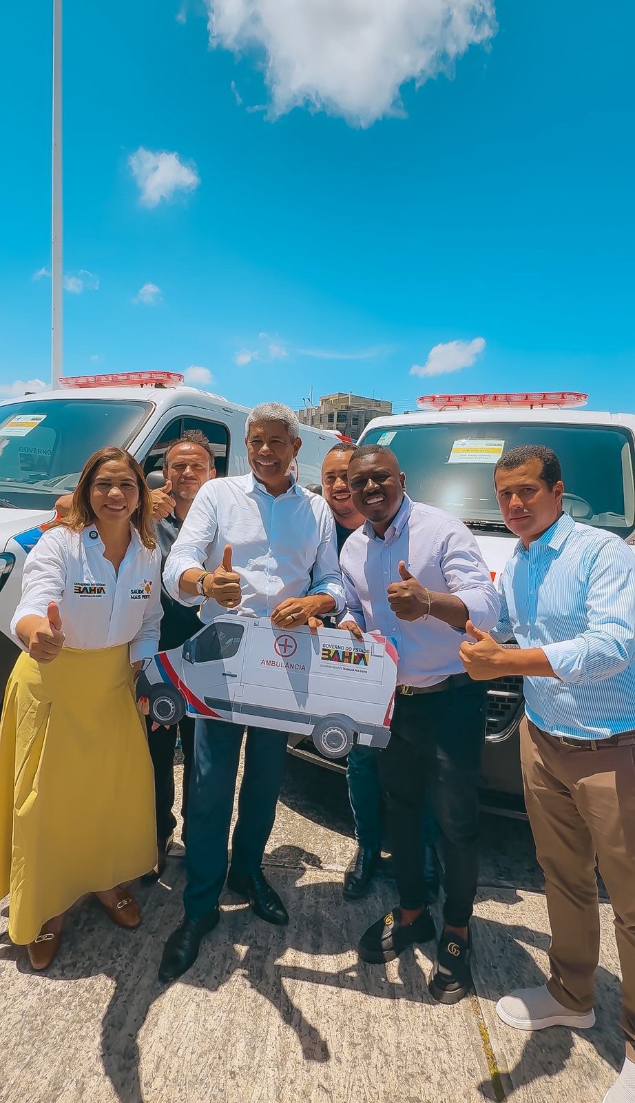 Deputado Pancadinha entrega ambulância zero quilômetro para o município de Ibicaraí