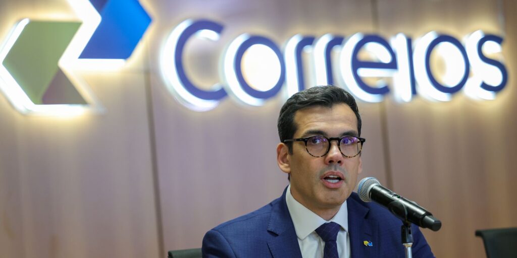 Correios preveem fechar mil agências e 15 mil demissões voluntárias