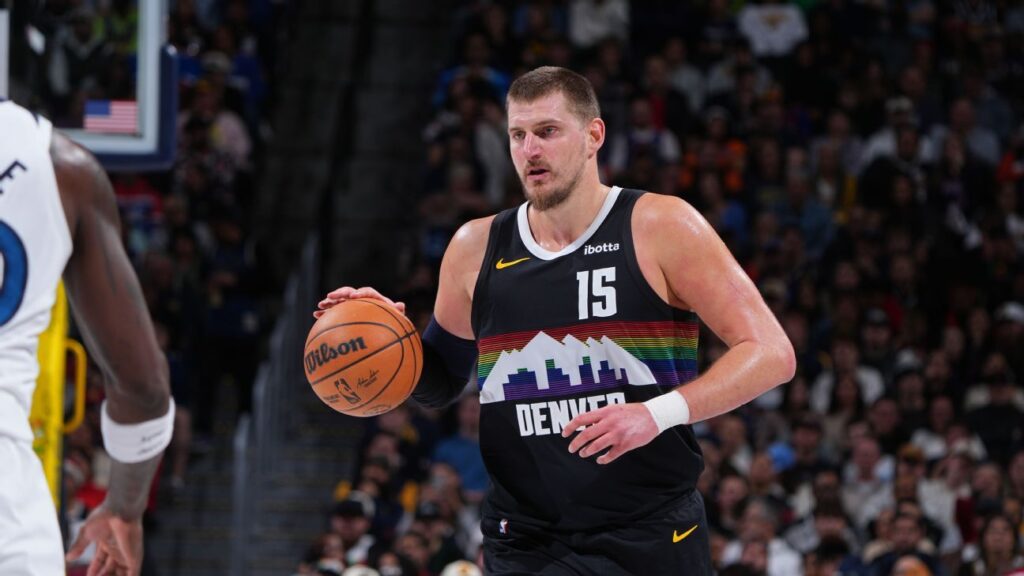 Jokic faz triplo-duplo de 56 pontos, e Nuggets vencem Wolves na prorrogação em 'jogo maluco' na NBA