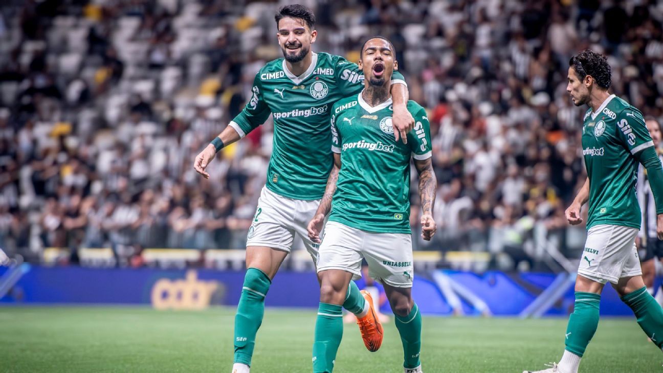 Palmeiras atropela Atlético-MG mesmo com um a menos, encerra série ruim, mas volta para casa com mais um vice