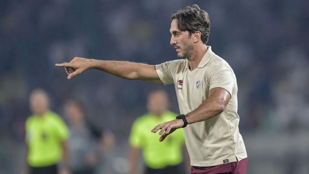 Por que Palmeiras foi citado por Zubeldía após derrota do Fluminense para o Vasco na Copa do Brasil