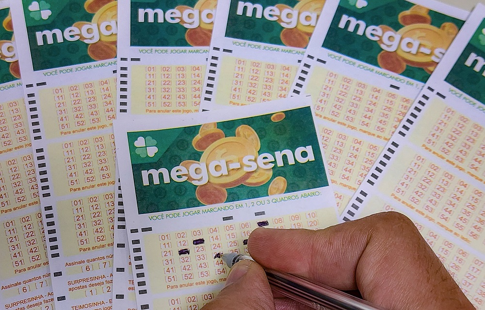 Prêmio da Mega da Virada chega a R$ 1 bilhão
