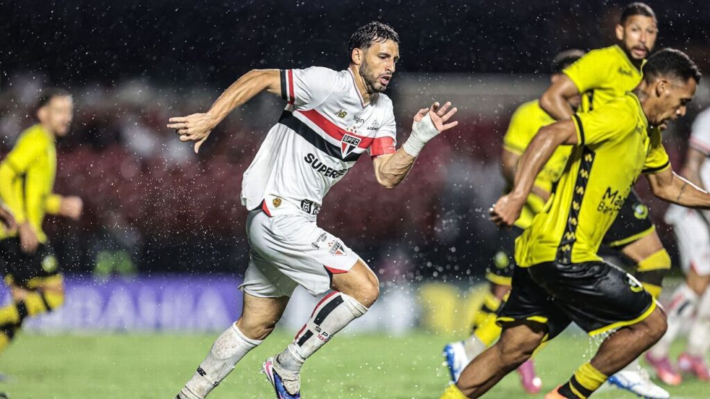 Calleri desabafa sobre situação política do São Paulo, diz colocar a 'mão no fogo' por companheiros e dispara: 'Aqui ninguém vai virar conselheiro'