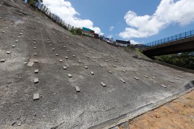 Governo do Estado investe R$ 63,5 milhões em obras de contenção de encostas no interior do estado | SECOM