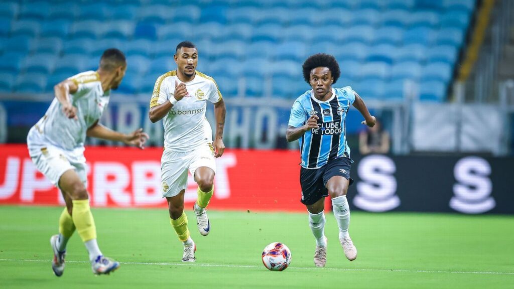 Grêmio é surpreendido pelo São José no Gaúcho e perde a primeira com Luís Castro