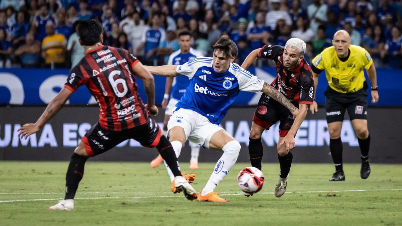 Na estreia pelo Cruzeiro, Tite perde para ex-comandado no Corinthians e 'estraga' festa para Gerson