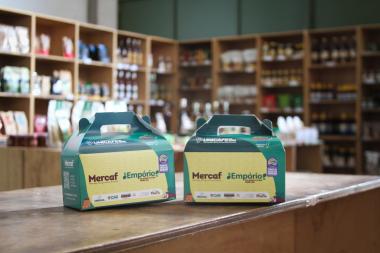 Ação do Governo da Bahia leva alimentos da agricultura familiar a trabalhadores da reciclagem no Carnaval 2026