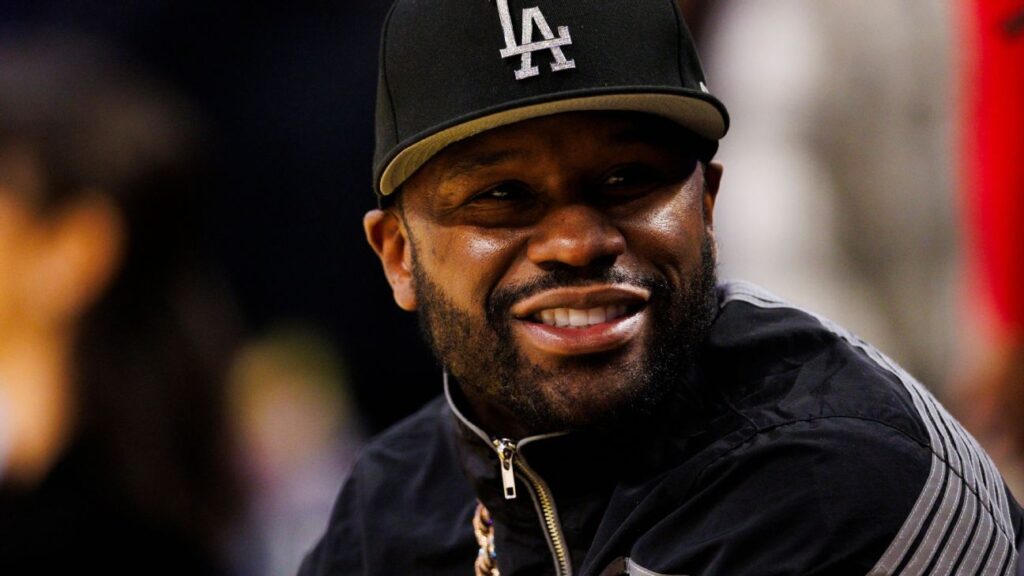 Aos 48 anos, Mayweather abandona aposentadoria e retornará ao boxe profissional após exibição contra Mike Tyson