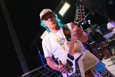 Banda Armandinho, Dodô e Osmar celebra 75 anos do trio elétrico com desfile sustentável no Circuito Barra-Ondina