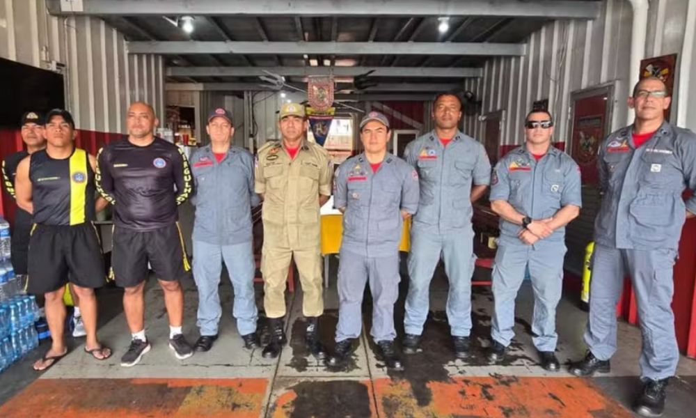 Bombeiros de SP vão até Manaus para auxiliar nas buscas de naufrágio