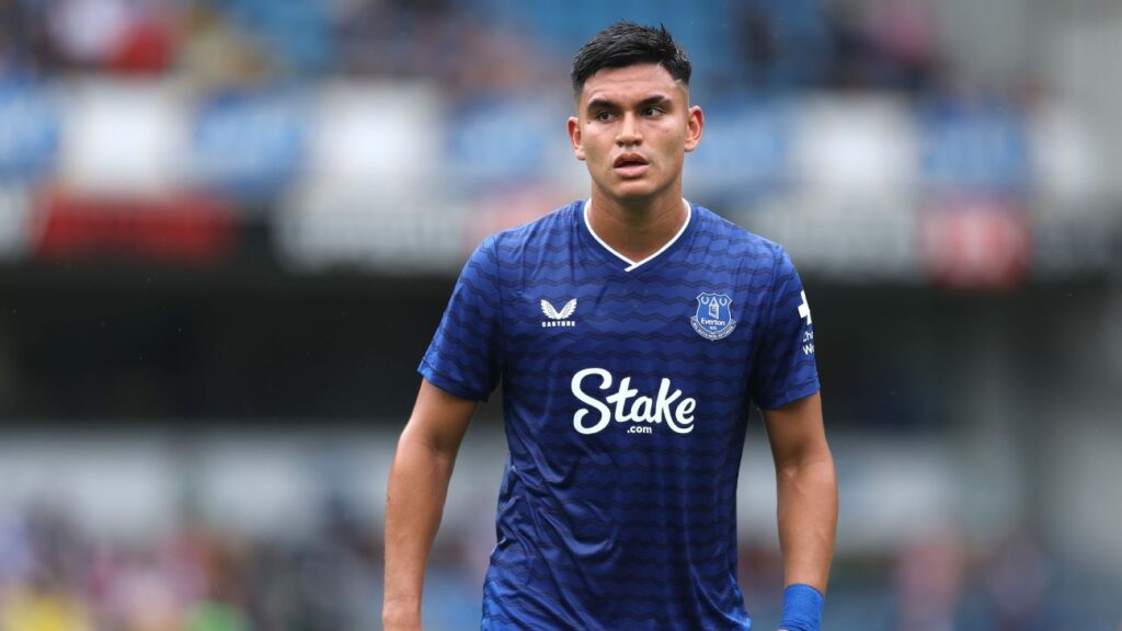 Como ex-Flamengo foi de intocável a dispensável na Premier League e o que assistir no Disney