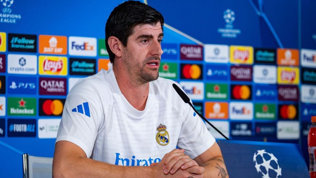 Courtois banca Vinicius Jr. contra Prestianni e mostra decepção com Mourinho