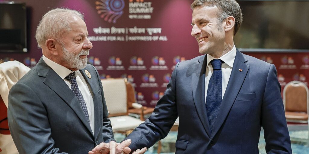 Lula e Macron tratam de defesa, ciência e tecnologia e comércio