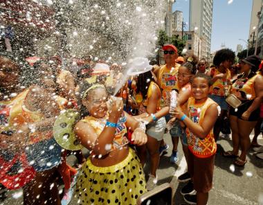 Ouro Negro: Vamos Nessa Kids leva alegria para as famílias no circuito Osmar