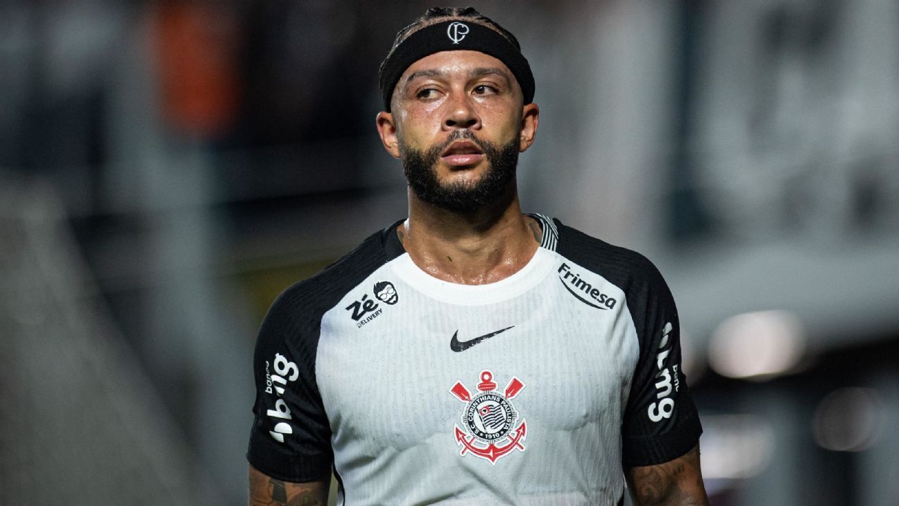 Paz responde se dívida do Corinthians com Memphis emperra renovação: 'Ideal é que vá para a Copa resolvido'