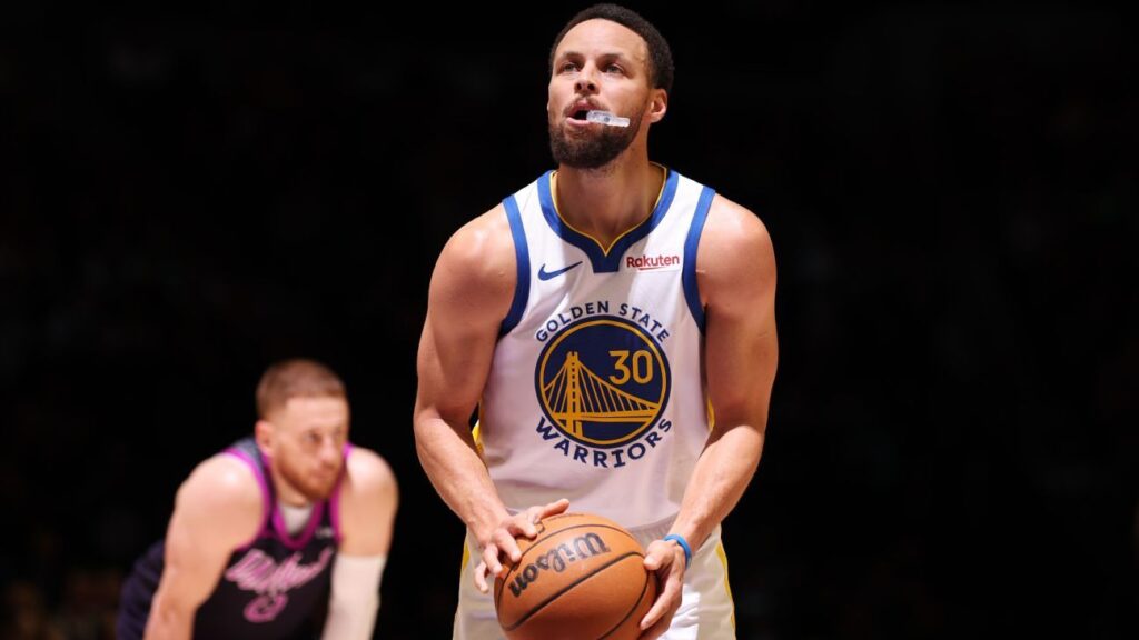 Stephen Curry, astro dos Warriors, ficará fora do All-Star Game por problema no joelho