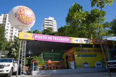 Testagem rápida e distribuição de preservativos marcam política de cuidado com a saúde no Carnaval