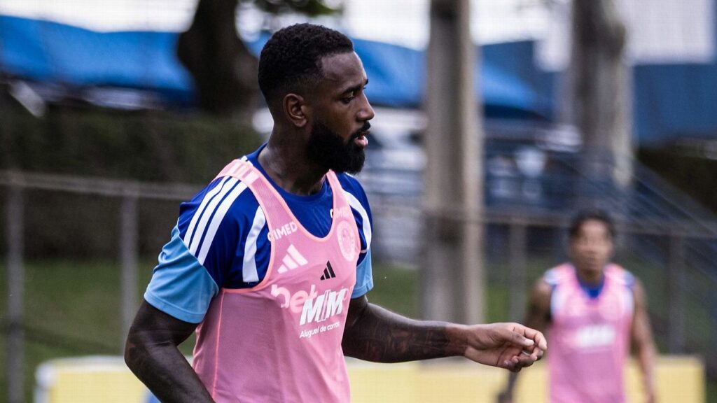 Briga de R$ 42,7 milhões: em áudio, Boto afirmou ser normal Gerson ganhar mais dinheiro, e estafe diz ter sido orientado a sair