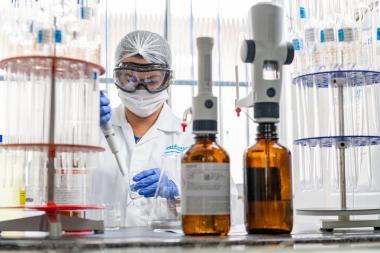 Dia Mundial da Água: 4,6 milhões de análises anuais garantem a qualidade da água distribuída pela Embasa | SECOM