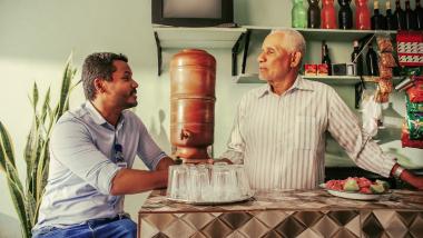 Dia Mundial da Água: Obras conectam famílias à água de qualidade no sudoeste baiano | SECOM