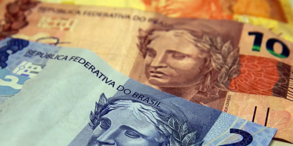 Envio de declaração do IR começa na próxima semana; veja regras