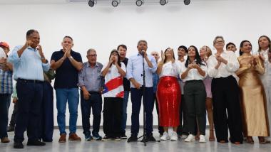 Estado entrega modernização do Colégio São Pedro e amplia estrutura do ensino integral em Macarani | SECOM