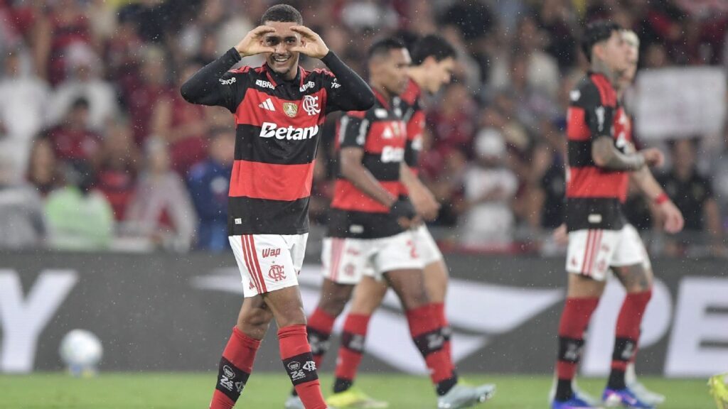 Flamengo vence mais uma com Jardim, afunda Remo na lanterna e segue na cola dos líderes do Brasileirão