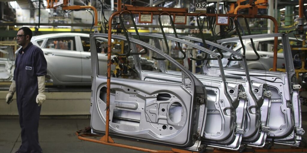 Indústria nacional cresce 1,8% em janeiro de 2026