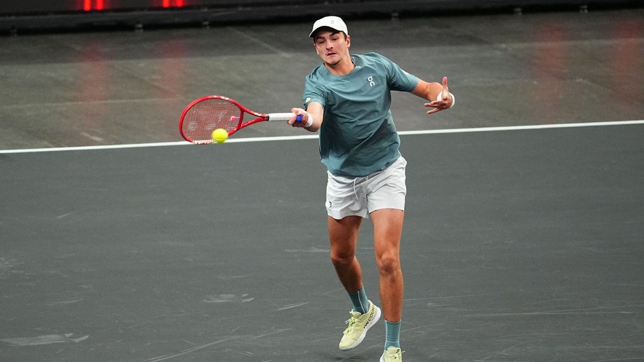 João Fonseca derrota Opelka e fatura mais de R$ 5 milhões em torneio 'diferentão' em Las Vegas