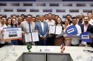 Reunião entre governador e prefeito de Ibipeba define investimentos e reforça ações no município | SECOM