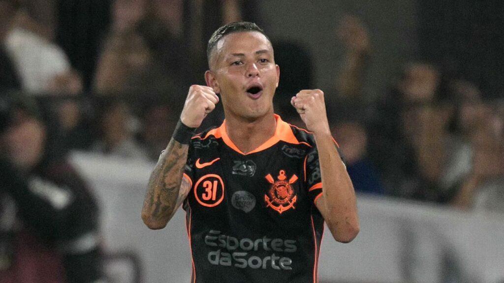 Além de Kayke: os jovens que Diniz 'transformou carreira' antes do brilho de aposta em estreia do Corinthians na Libertadores