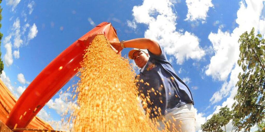 Atividade econômica brasileira cresce 0,6% em fevereiro