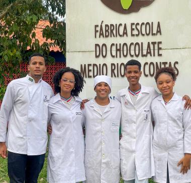 Estudantes desenvolvem chocolate para pessoas com diabetes tipo 2 | SECOM