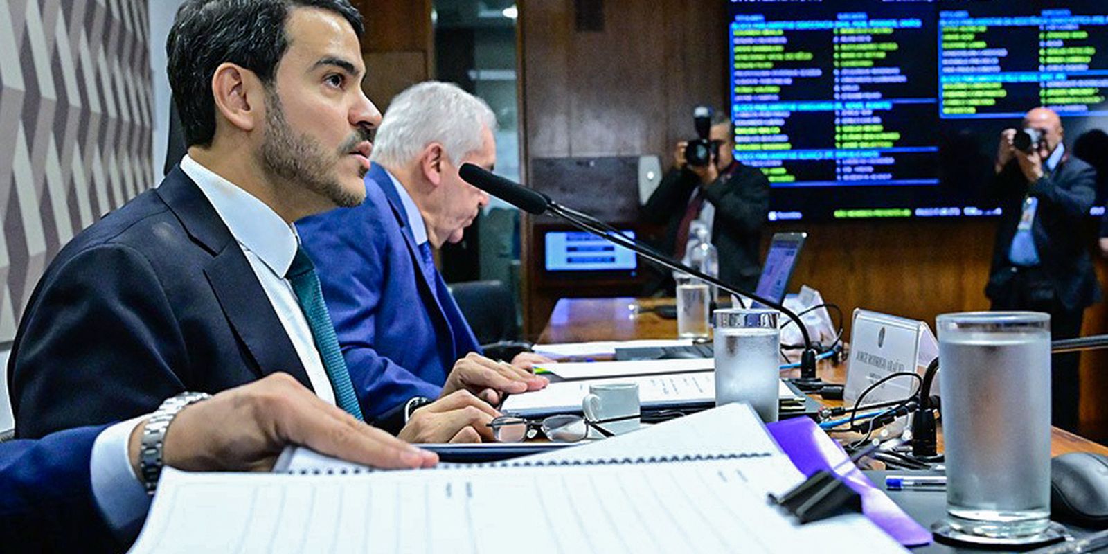 Messias defende aprimorar STF e autocontenção em pautas polêmicas