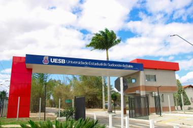 Uesb abre mais de 1.100 vagas para transferência de cursos de graduação | SECOM