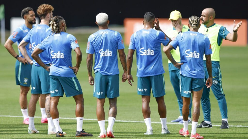 Escalação da Seleção Brasileira: Ancelotti treina com Luiz Henrique titular para amistoso com Panamá