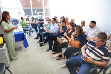 Secretária da Saúde se reúne com prefeitos e apresenta novo modelo assistencial, em Senhor do Bonfim | SECOM