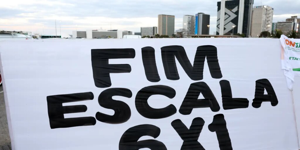 Vereadores fazem “protocolaço” de projetos pelo fim da escala 6x1