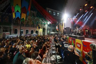 Com investimento do Governo do Estado, São João no Pelourinho atrai baianos e turistas