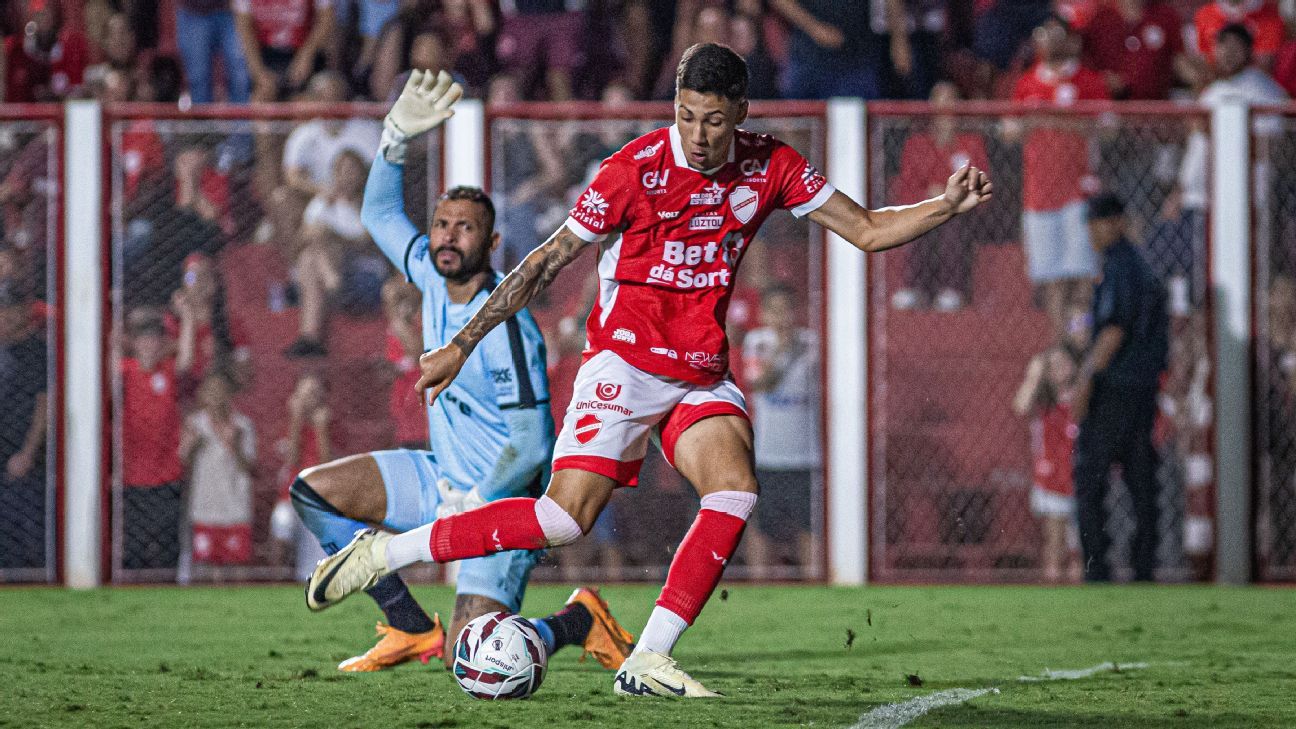 Flamengo sinaliza proposta para atacante de time da Série B