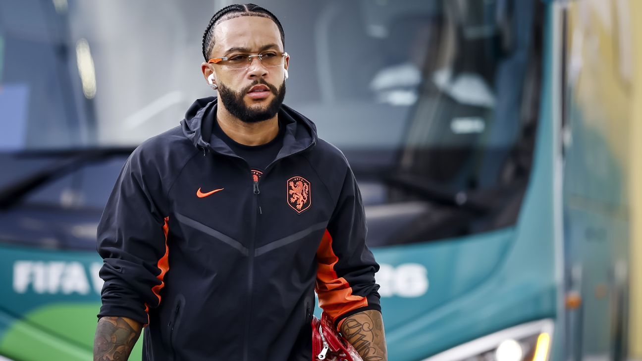 OPINIÃO - 68 minutos, 0 gol, 0 chute a gol, 1 amarelo e eliminado da Copa: quanto vale Memphis agora?