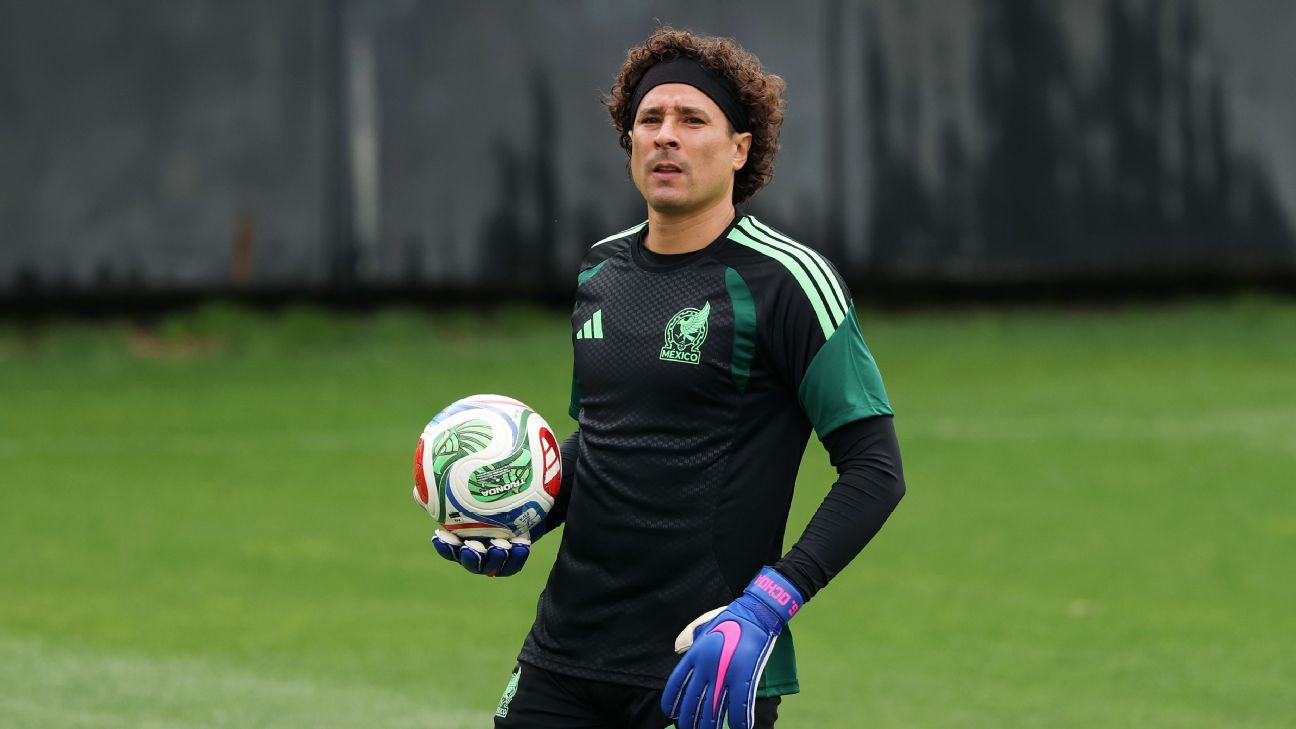 Onde Ochoa entra no top 10 dos mais velhos da história se jogar nesta Copa do Mundo e o que assistir no Disney+