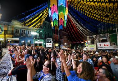 São João da Bahia reúne grandes nomes do forró e fortalece cultura popular no Centro Histórico de Salvador | SECOM