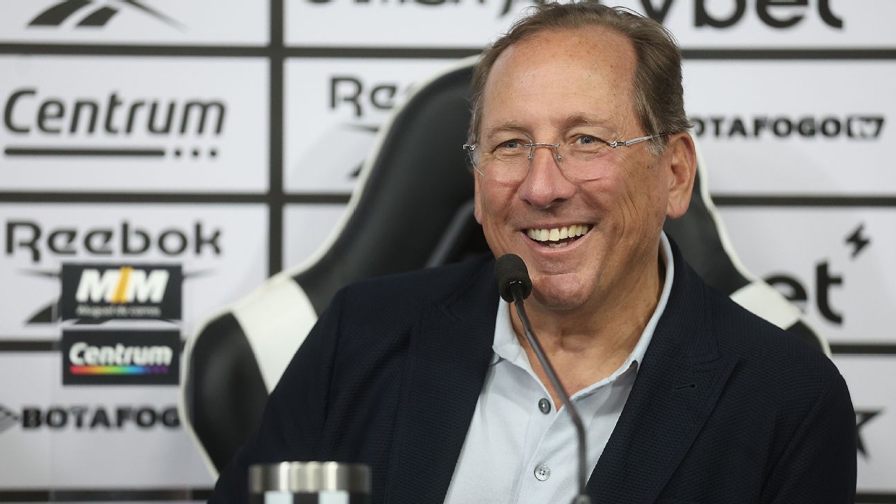 Textor revela clubes que jamais compraria no Brasil e 'surpreende' ao apontar inimigo no país: 'Toda vez que ele fala, meus ouvidos se enchem'
