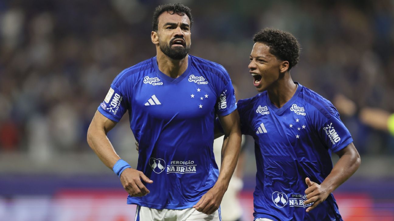 Cruzeiro vence Remo e segue na zona de classificação à Libertadores